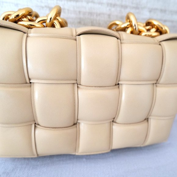 BRAND NEW NEVER USED BOTTEGA VENETA CHAIN CASSETTE BAG - BEIGE - Picture 13 of 16